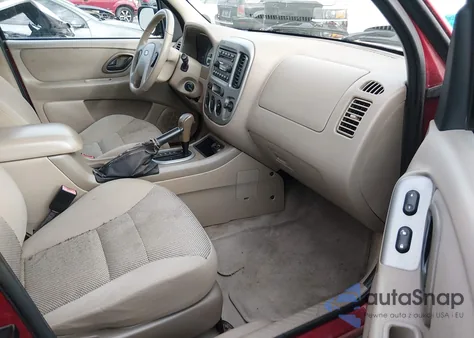 2005 Ford Escape Xlt from USA, damaged, VIN 1FMYU93105DA01113